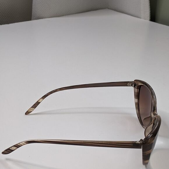 Amber Lens Striped Sunglasses - Picture 5 of 8